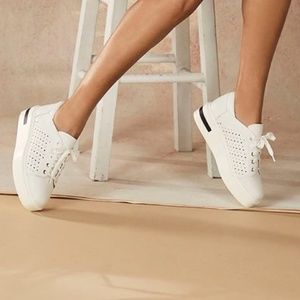 Linea Paolo Kendra White Leather Platform Sneaker